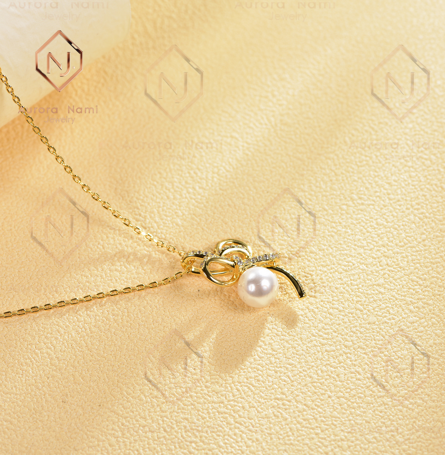 Gold Plated Freshwater Pearl Necklace With Moissanite